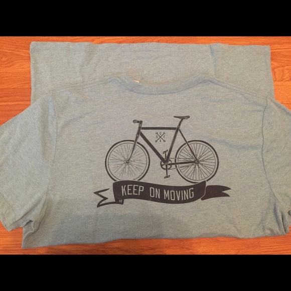 Old Navy Shirt and Shorts Set Size Large & W34 - Picture 2 of 6